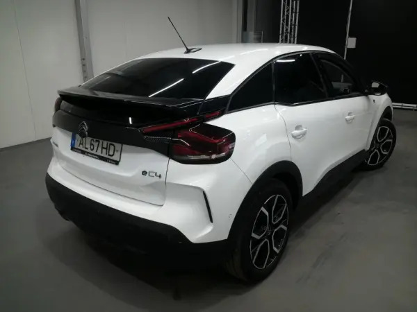 Citroën e-C4 SHINE 2