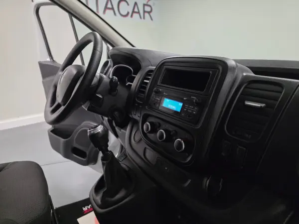 Renault Trafic 2.0 DCI L1H1 120CV IVA DEDUTIVEL 48