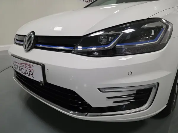 Volkswagen e-Golf AC/DC 12