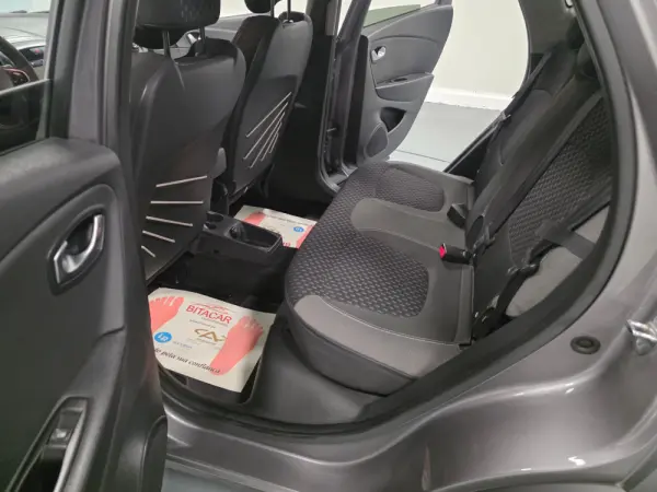 Renault Captur 1.5 DCI EXCLUSIVE 70