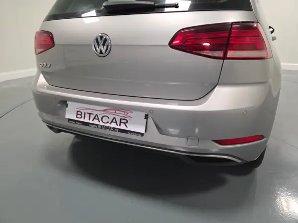 Volkswagen Golf 1.6 TDI CONFORTLINE 32