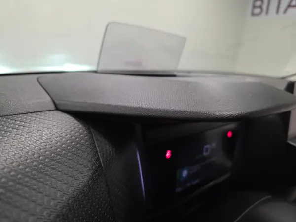 Citroen e-C4 SHINE 107