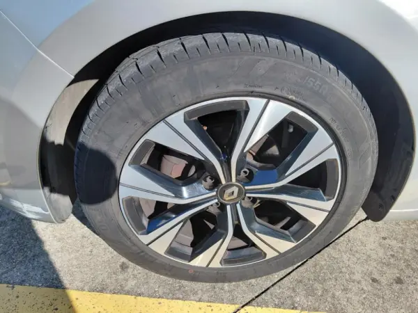 Renault Clio 1.0 TCE LIMITED 3