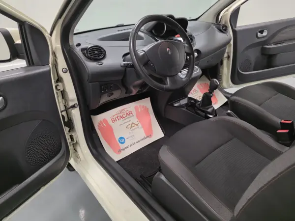 Renault Twingo 1.2 16V Dynamique 64