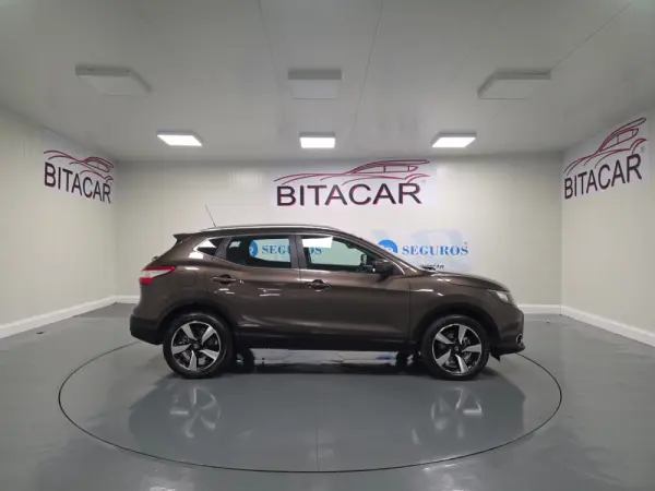 Nissan Qashqai 1.5 dCi N-Connecta Led 32