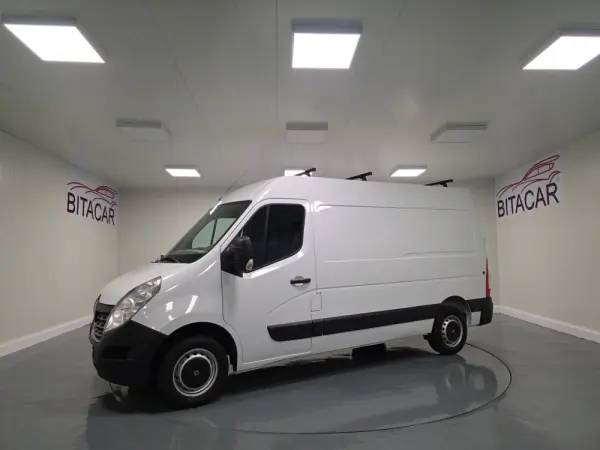 Renault Master 2.3 dCi L2H2 3.5T 23
