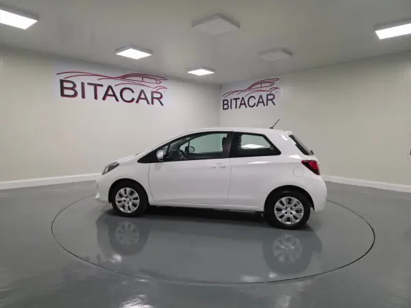 Toyota Yaris BIZZ 1.4 D-4D 90CV IVA DEDUTIVEL 24