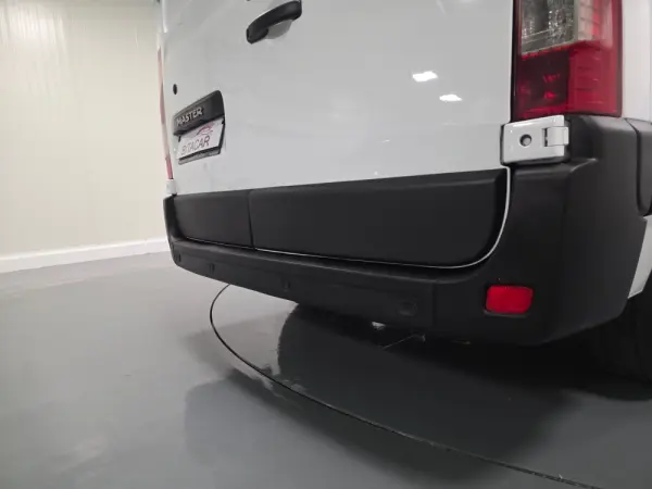 Renault Master L2H2 2.3 DCI 135CV GPS IVA DEDUTIVEL 26