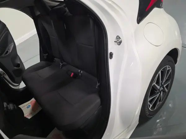 Toyota Yaris 1.5 HDF EXCLUSIVE 65