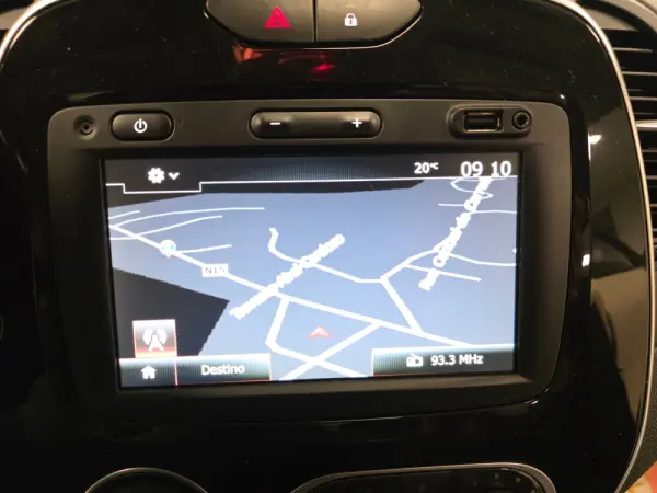 Renault Captur 1.5 DCI EXCLUSIVE 11