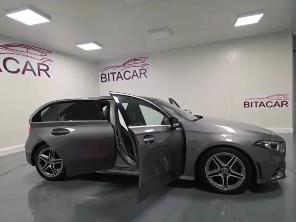Mercedes-Benz A 180 d AMG Line Aut. 8