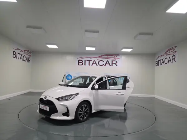 Toyota Yaris 1.5 HDF EXCLUSIVE 44
