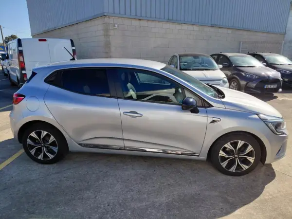 Renault Clio 1.0 TCE LIMITED 8