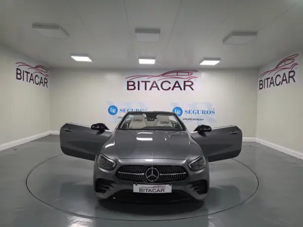 Mercedes-Benz E 300 AMG CABRIO 22