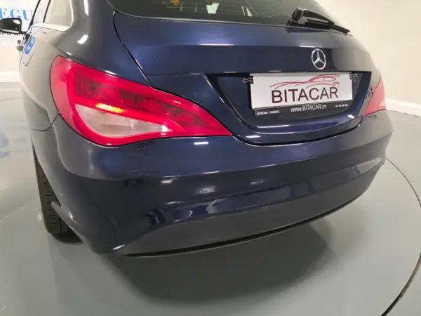 Mercedes-Benz CLA 180 d Shooting Brake Urban 20