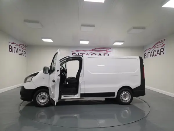 Renault Trafic 2.0 DCI L1H1 120CV IVA DEDUTIVEL 29