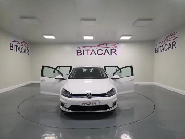 Volkswagen e-Golf AC/DC 16