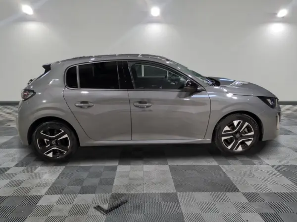 Peugeot 208 ALLURE 2