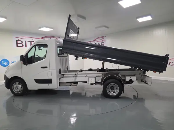 Renault Master 2.3 DCI 130CV BASCULANTE 33