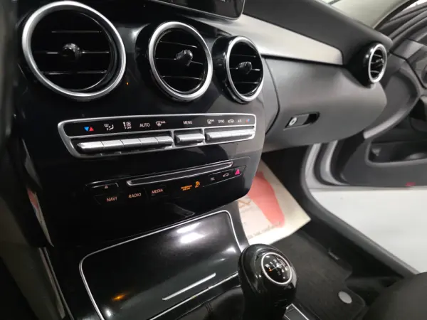Mercedes-Benz C 200 D BLUETEC STATION 100