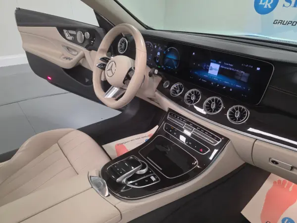 Mercedes-Benz E 300 AMG CABRIO 78