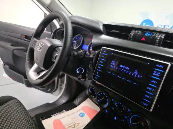 Toyota Hilux 2.4 D-4D 4WD CD CH 73