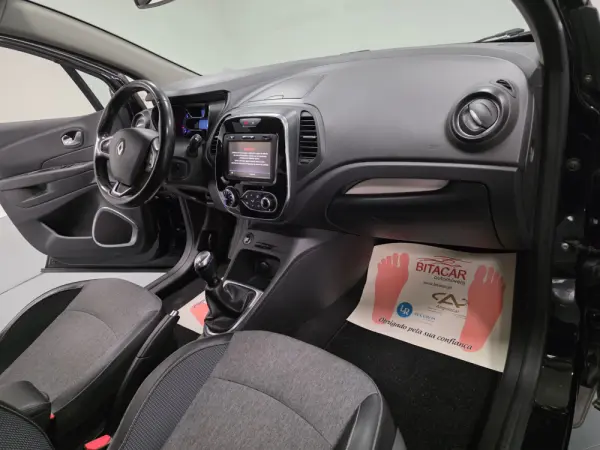 Renault Captur 1.5 DCI EXCLUSIVE 23