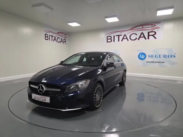 Mercedes-Benz CLA 180 d Shooting Brake Urban 10