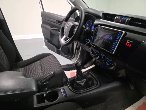 Toyota Hilux 2.4 D-4D 4WD CD CH 69