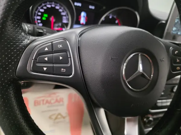 Mercedes-Benz CLA 180 d Shooting Brake Urban 82