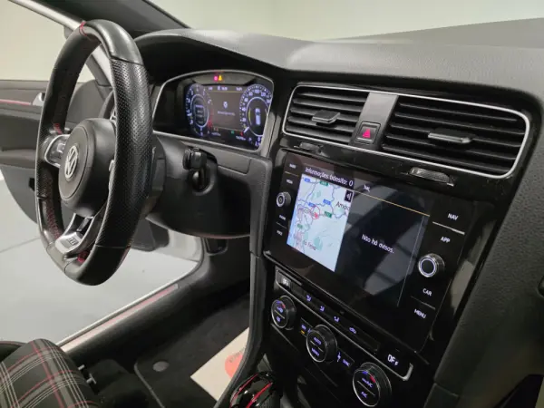 Volkswagen Golf 2.0 TSI GTI DSG Performance 68