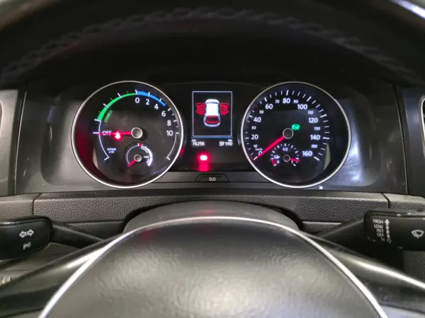 Volkswagen e-Golf AC/DC 62