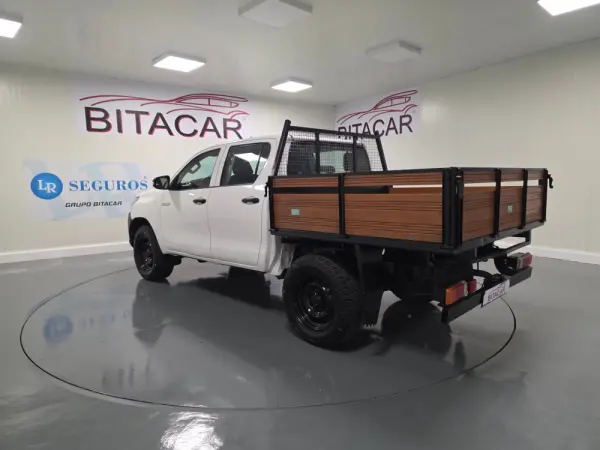 Toyota Hilux 2.4 D-4D 4WD CD CH 20