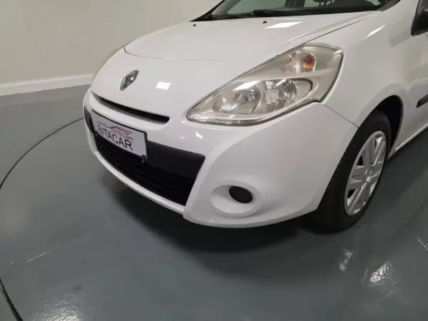 Renault Clio 1.5 DCI CONFORT 10
