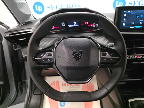 Peugeot 208 1.2 STYLE 89