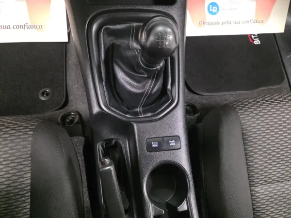 Toyota Hilux 2.4 D-4D 2WD CD 24
