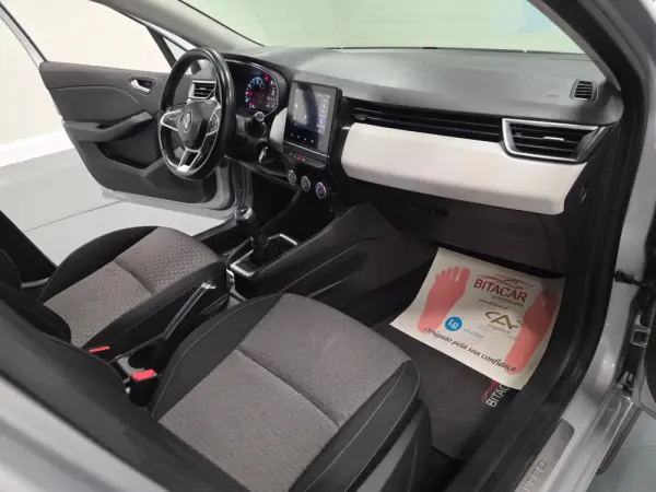 Renault Clio 1.0 TCE LIMITED 83