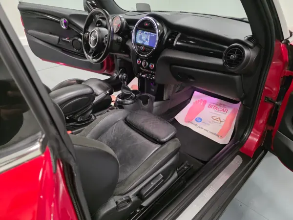 MINI 3 Portas Cooper D 8