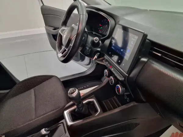 Renault Clio INTENS 8