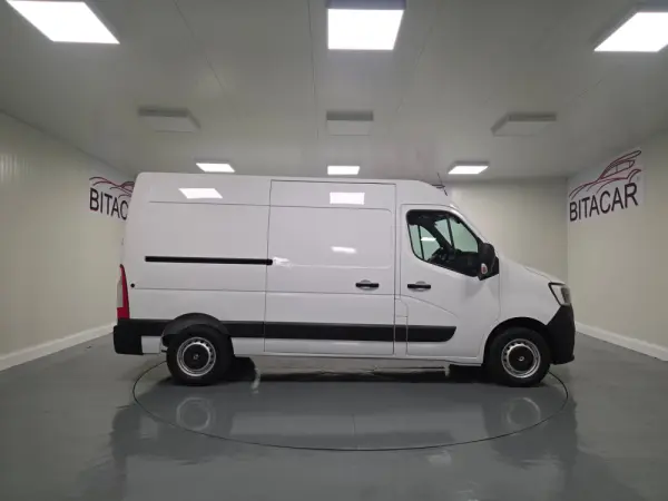 Renault Master L2H2 135CV GPS CAM TRASEIRA IVA DEDUTIVEL 38
