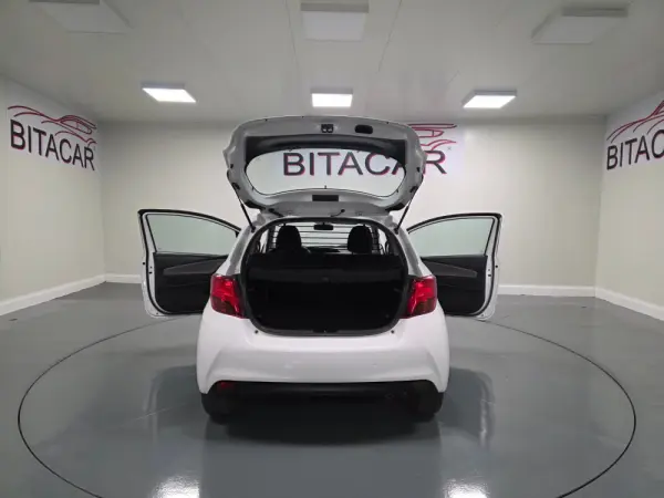 Toyota Yaris BIZZ 1.4 D-4D 90CV IVA DEDUTIVEL 71