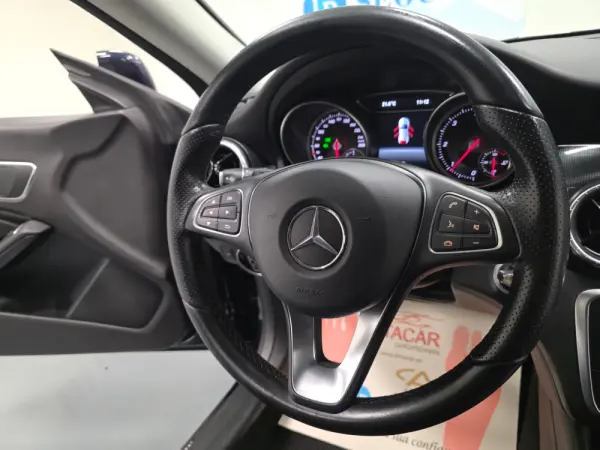 Mercedes-Benz CLA 180 d Shooting Brake Urban 84