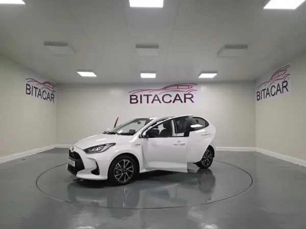 Toyota Yaris 1.5 HDF EXCLUSIVE 44