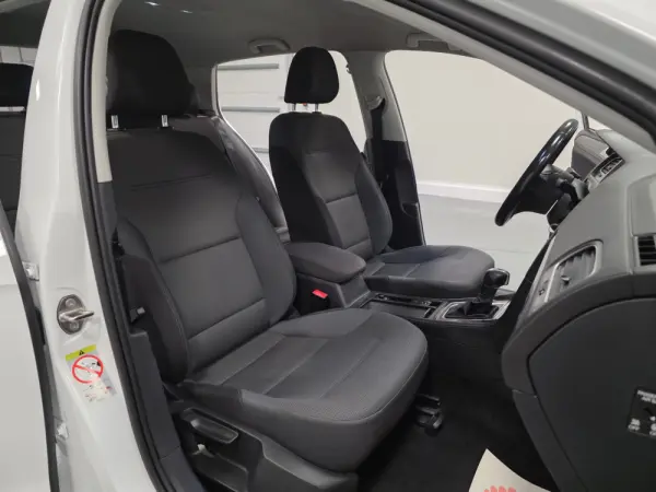 Volkswagen e-Golf AC/DC 43