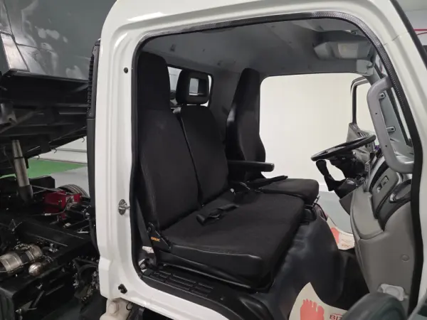 Mitsubishi Fuso Canter 3S13 FEA01CL4SE BASCULANTE IVA DEDUTIVEL 39