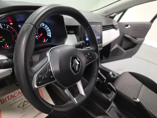 Renault Clio 1.0 TCe Evolution 37