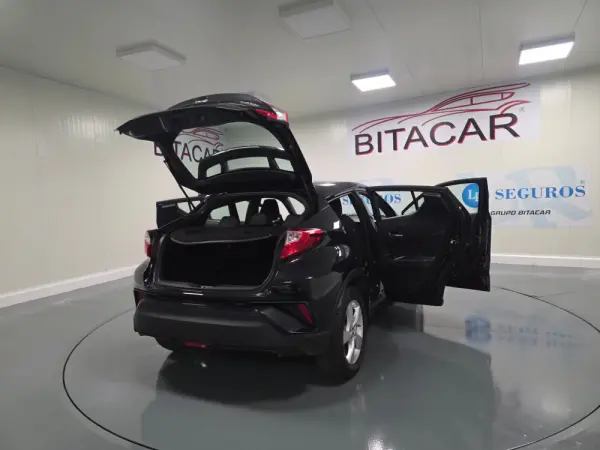 Toyota C-HR 1.8 HSD CONFORT 48