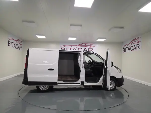 Renault Trafic 2.0 DCI L1H1 120CV IVA DEDUTIVEL 40