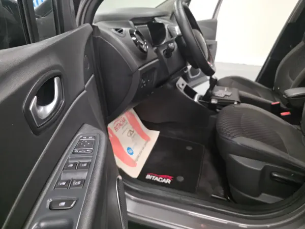 Renault Captur 1.5 DCI EXCLUSIVE 137