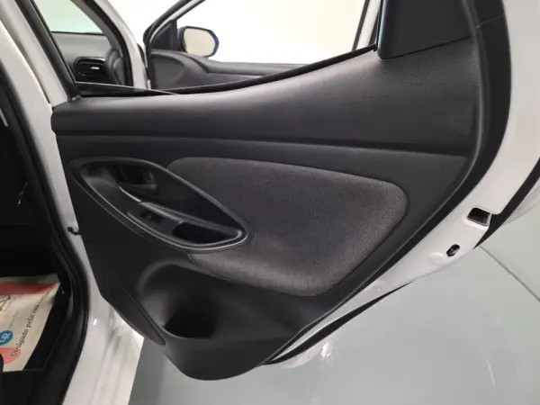 Toyota Yaris 1.5 HDF EXCLUSIVE 80